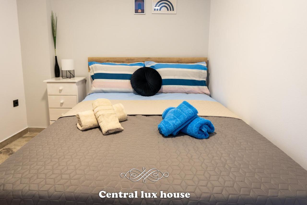 Central Lux House Kalamata Exterior photo