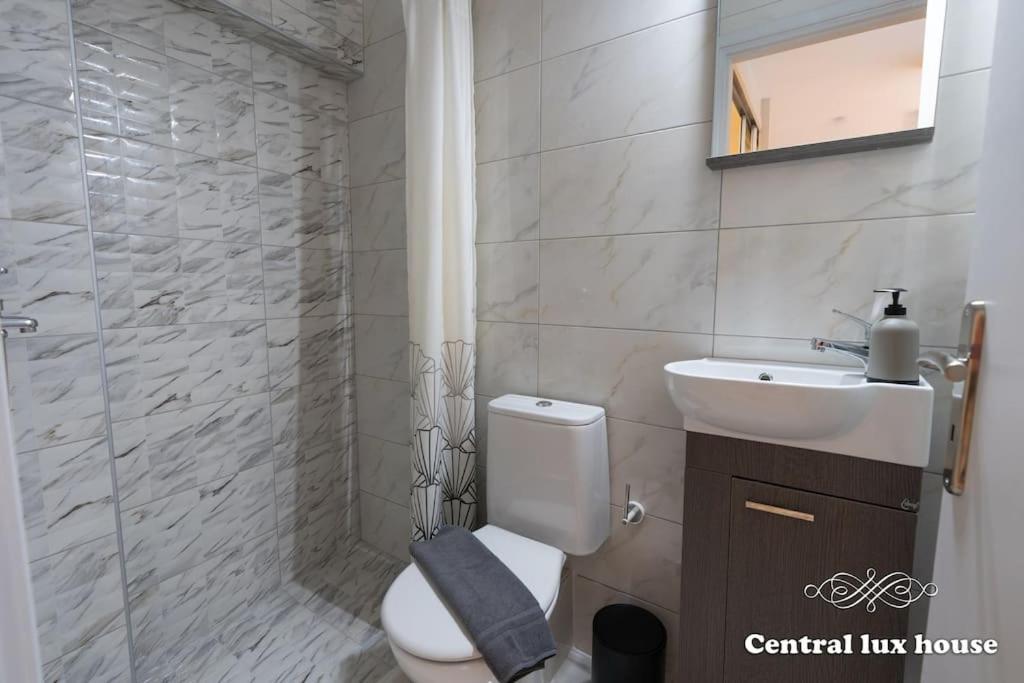 Central Lux House Kalamata Exterior photo